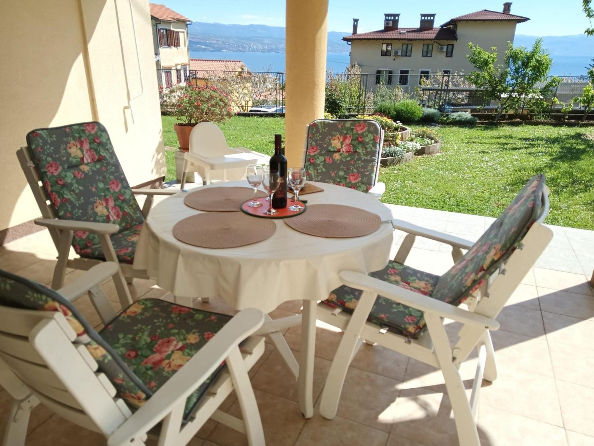 Apartman Lori Ловран Экстерьер фото